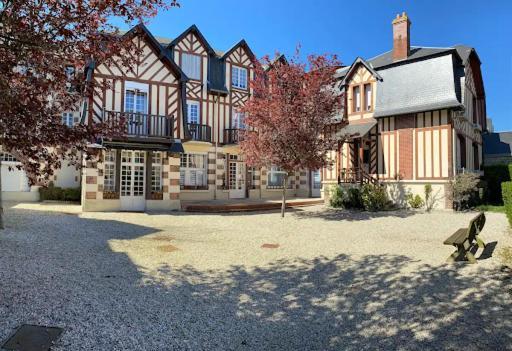 Appartement Elegant Au Coeur De Cabourg Eksteriør bilde